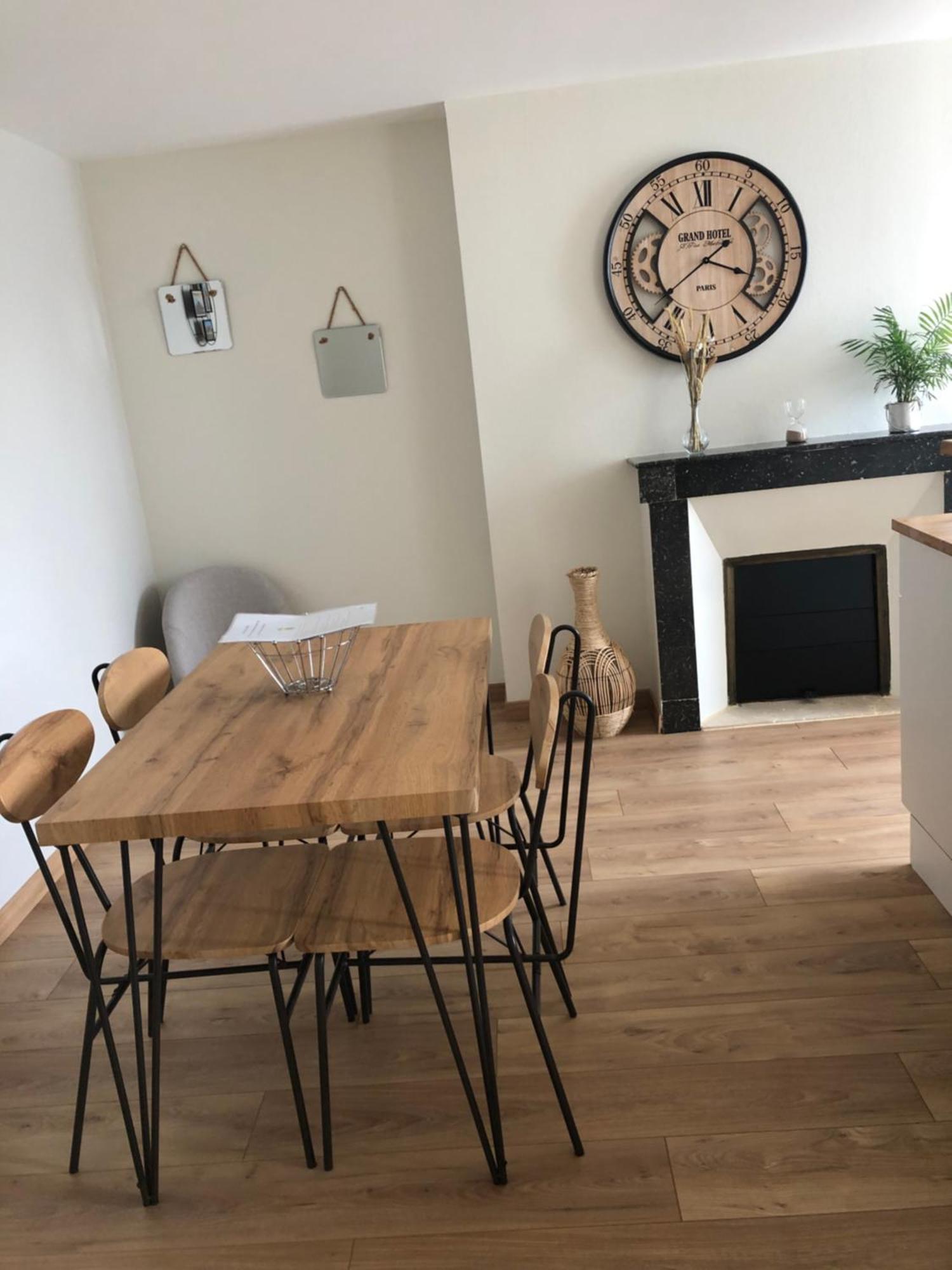 Burin Des Rosiers Apartment Olby